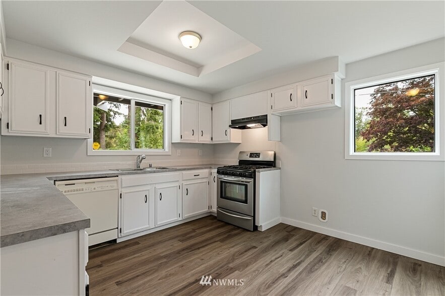 Building Photo - 1102 Yew St