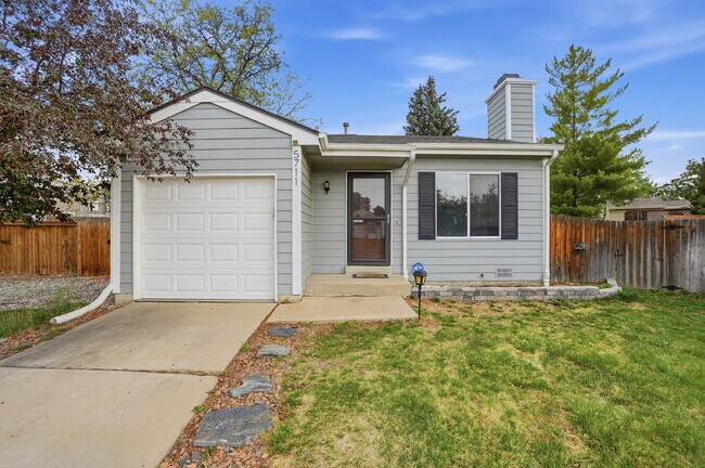 Building Photo - $2,895.95 - 3 Bed, 2 Bath Home in Arvada with Central AC, and Fenced in Yard!
