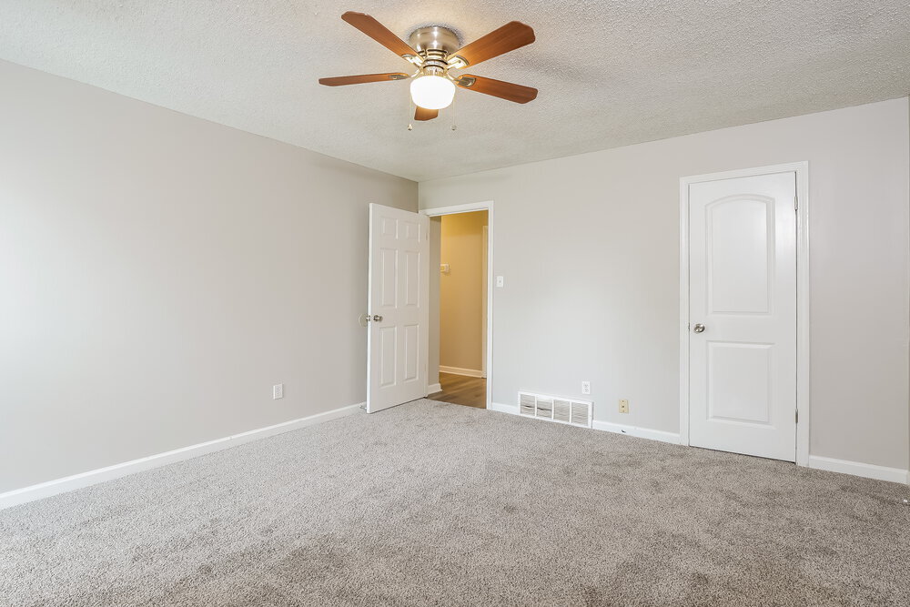 Building Photo - 3880 Warrington Dr