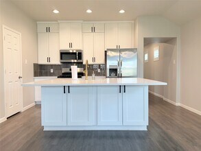 Building Photo - 27233 Crevalle Jack Ln