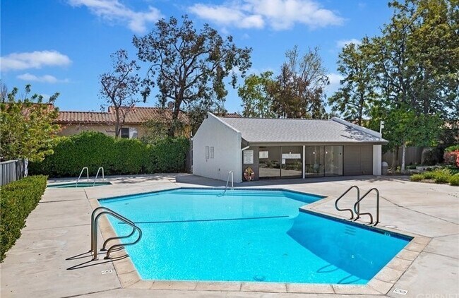 Building Photo - 11311 Tampa Ave