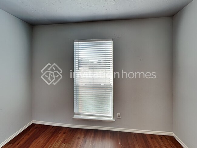 Building Photo - 5416 Rice Dr