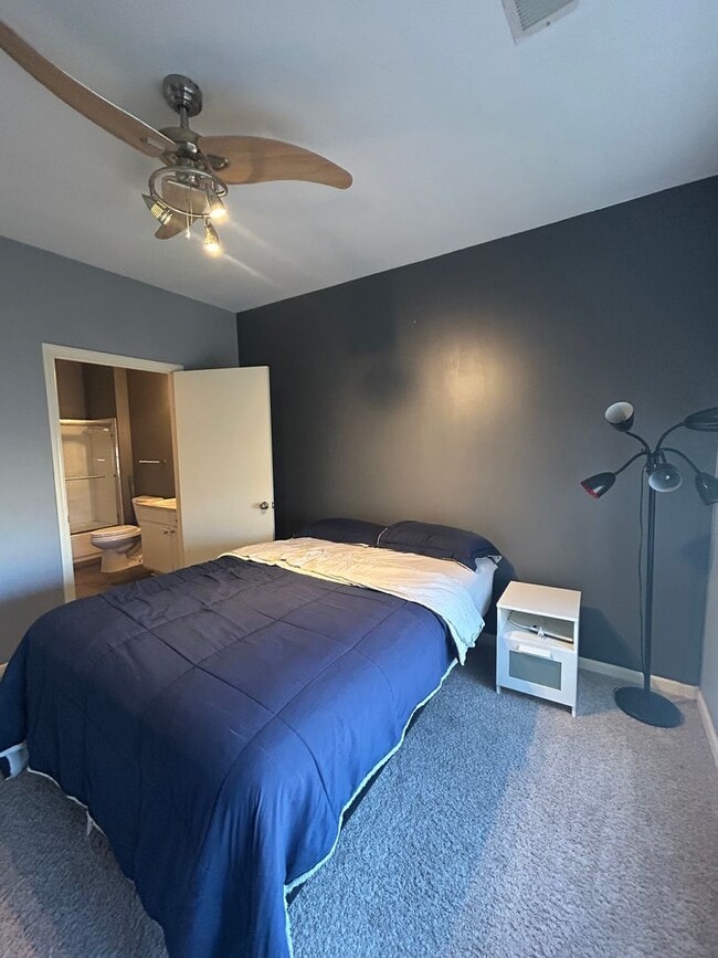 Building Photo - Modern 2-Bedroom, 2-Bath Home