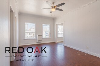 Building Photo - 724 S Mariposa Ave