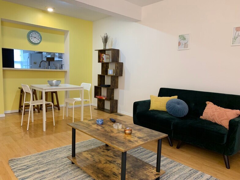 Building Photo - 2473 S Brittany Ln