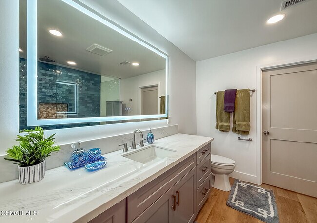 Building Photo - 5040 Dolphin Way