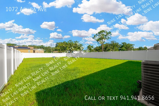 Building Photo - 1072 Aruba Ave