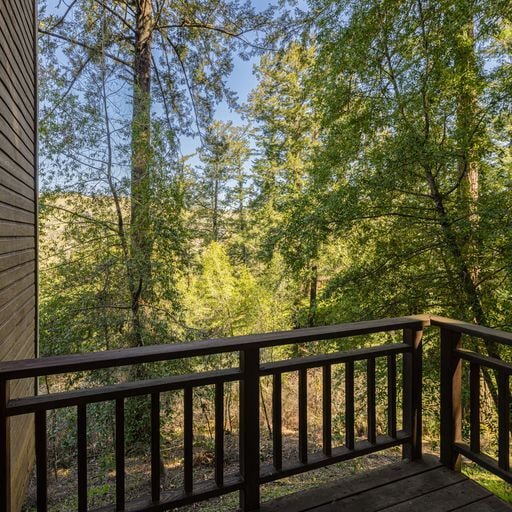 Building Photo - 25 Fir Ave