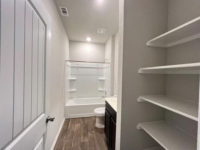 Building Photo - 15112 Siberian Elm Ln