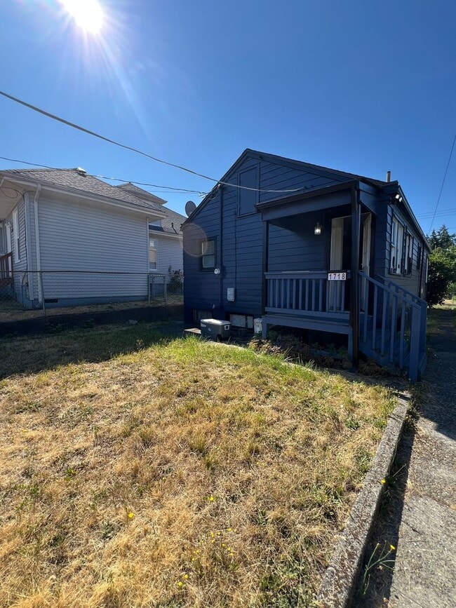 Building Photo - Three Bedroom in the Heart of Bremerton. P...
