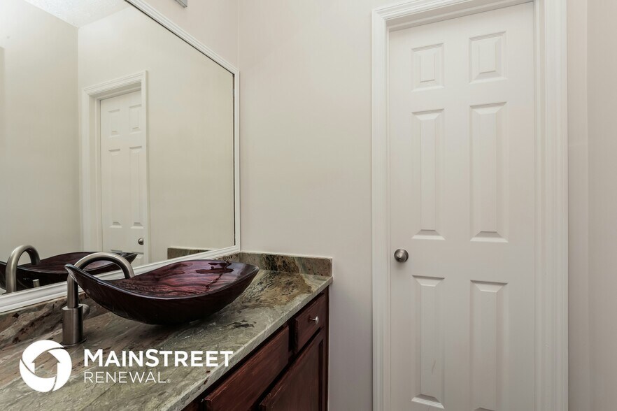 Building Photo - 7444 Penngrove Ln