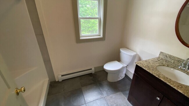 Building Photo - University Student Rental available for th...