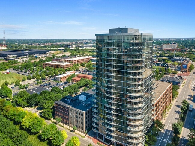 Building Photo - 300 W Spring St