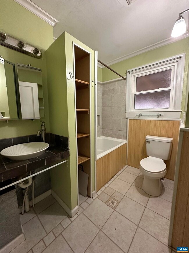 Building Photo - 1321 Willow Dr