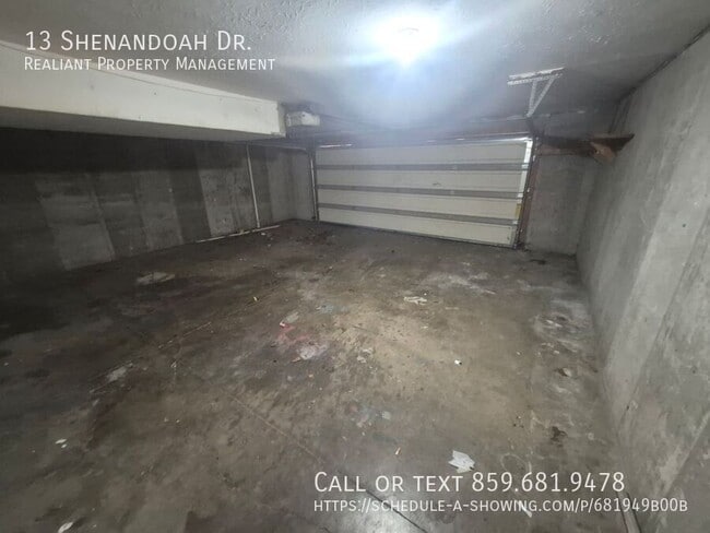 Building Photo - 13 Shenandoah Dr