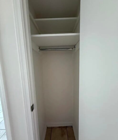 Building Photo - 6190 Carroll Cv W