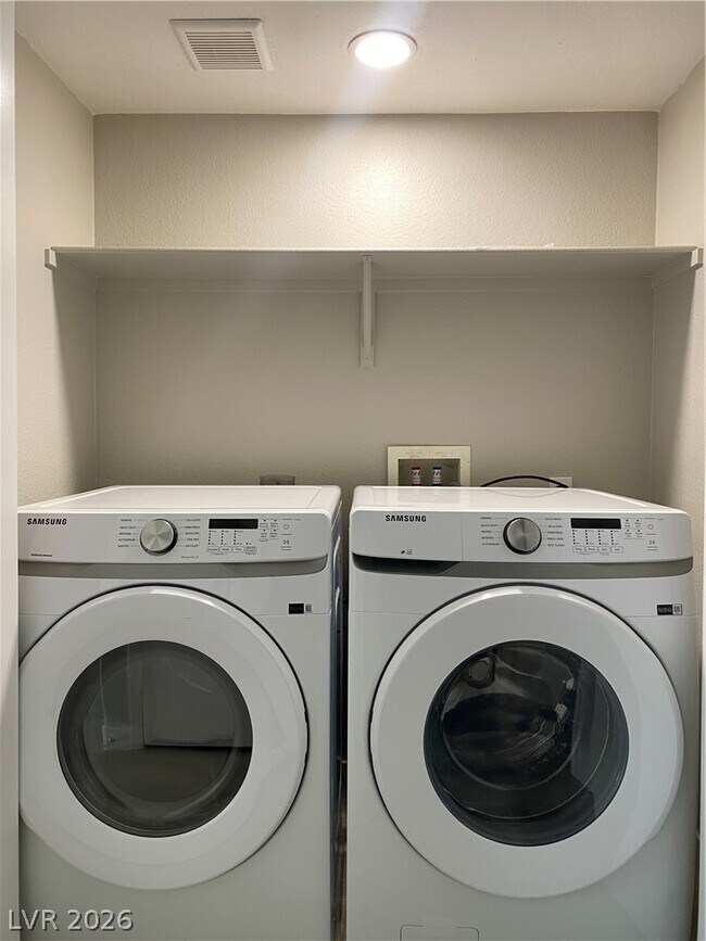 Building Photo - 8410 Eldora Ave