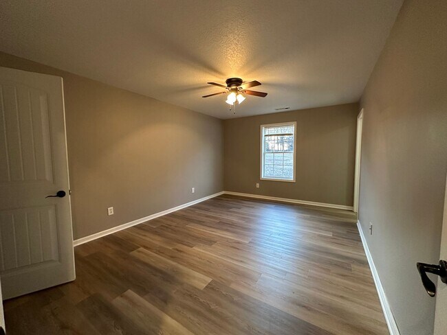 Building Photo - 153 Perseverance Dr