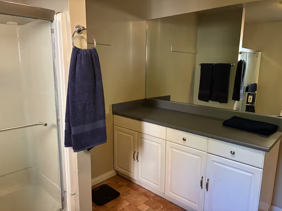 Bathroom - 3457 Plata St