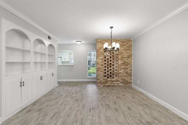 Building Photo - 13010 Trail Hollow Dr