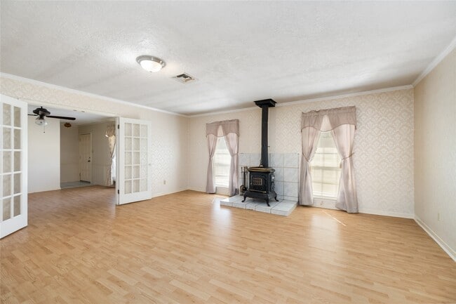 Building Photo - 16526 Walnut Springs Ln