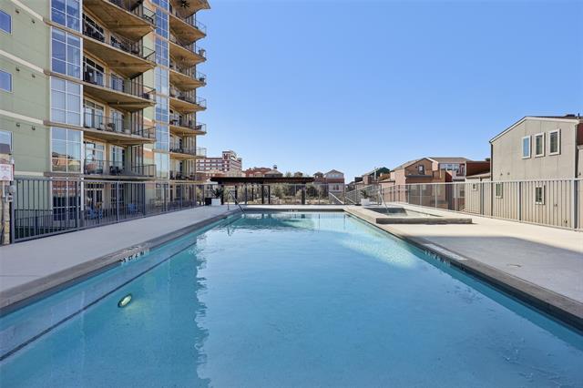 Building Photo - 1001 Belleview St