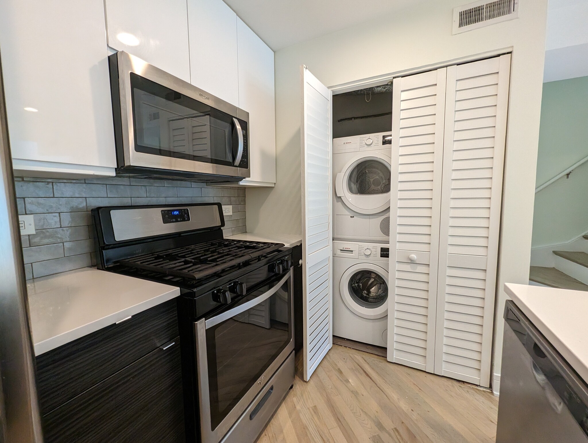 Building Photo - 932 W Grace St