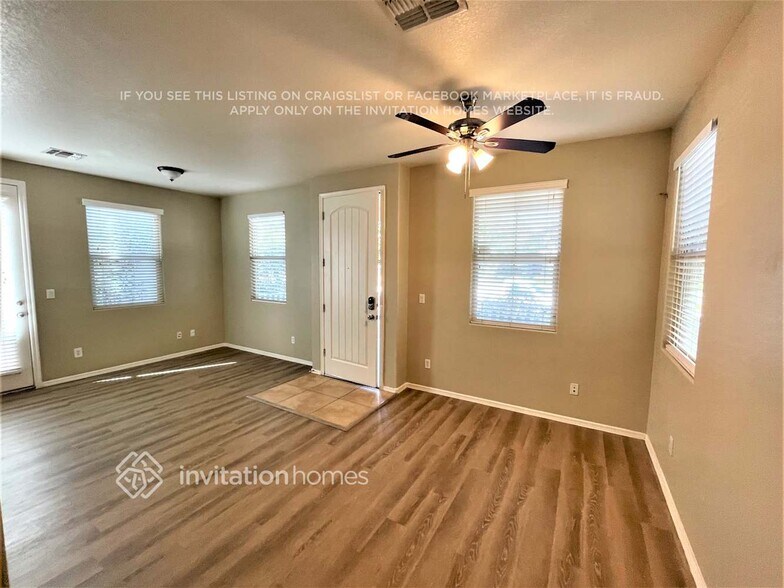 Building Photo - 2974 N Clanton St