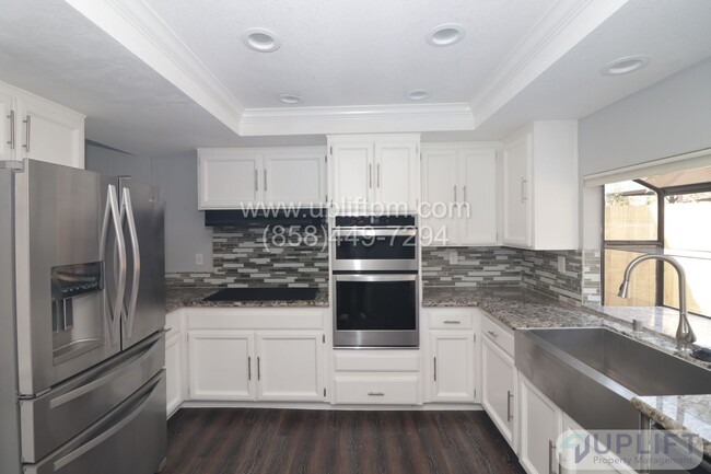 Building Photo - Beautiful Spring Valley home, tri floor 4 ...