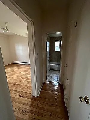 Building Photo - 476 Howard Ave