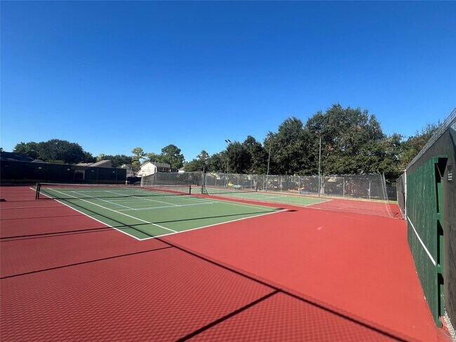 Building Photo - 11314 Piping Rock Dr