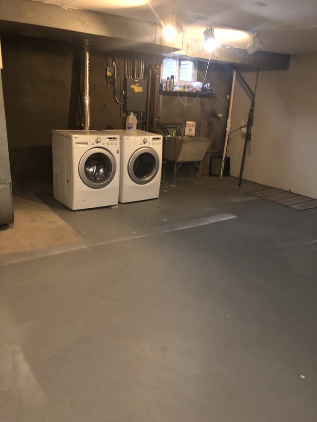 Utility Laundry Room - 2003 Walters Ave