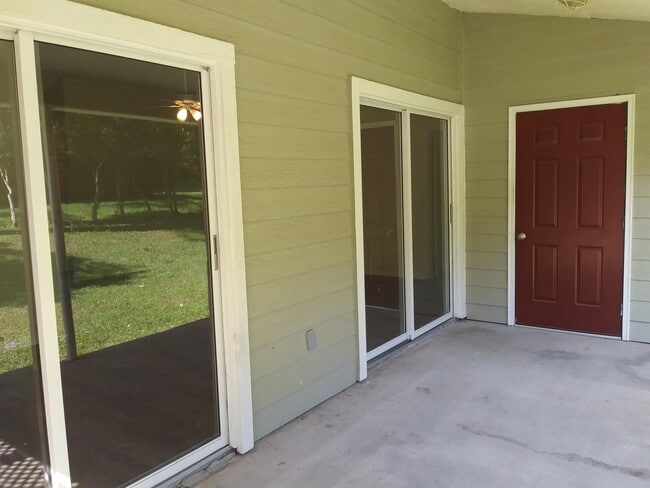 Building Photo - 1608 Akridge Dr