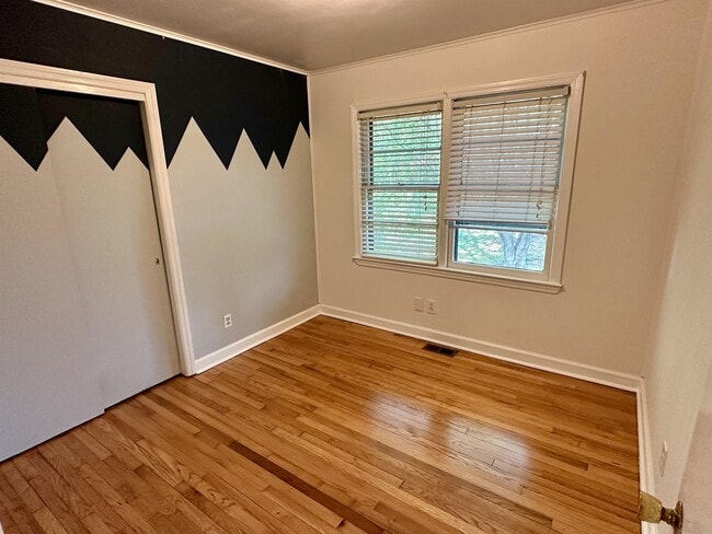 Building Photo - 408 Avery St