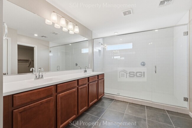 Building Photo - 17851 W Daley Ln