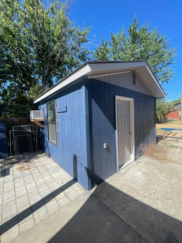 Building Photo - 3718 Custer Dr