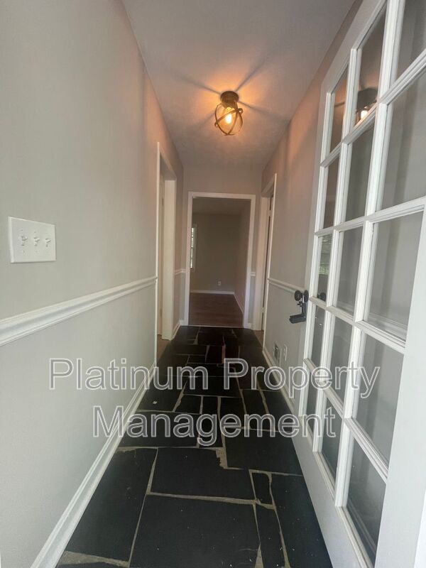 Building Photo - 224 Cold Creek Dr