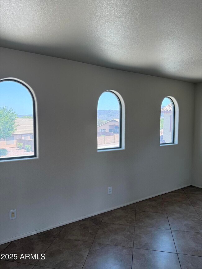 Building Photo - 8312 S 47th Ave