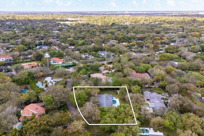 Building Photo - 6551 SW 126th St