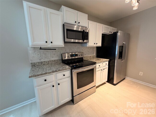 Building Photo - 4413 Gondola Ave