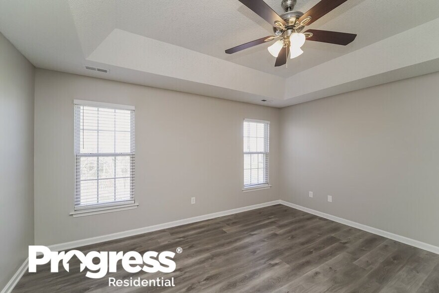 Building Photo - 2454 Saguaro Ln