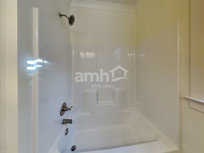 Building Photo - 430 Risen Star Dr