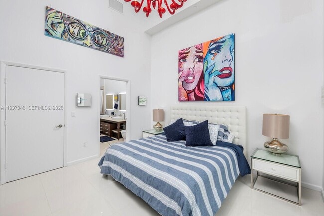 Building Photo - 475 Brickell Ave