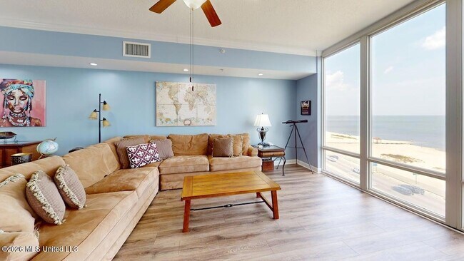 Building Photo - 1200 Beach Dr