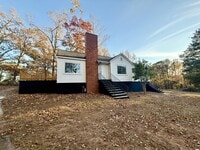 Building Photo - 310 Highland St