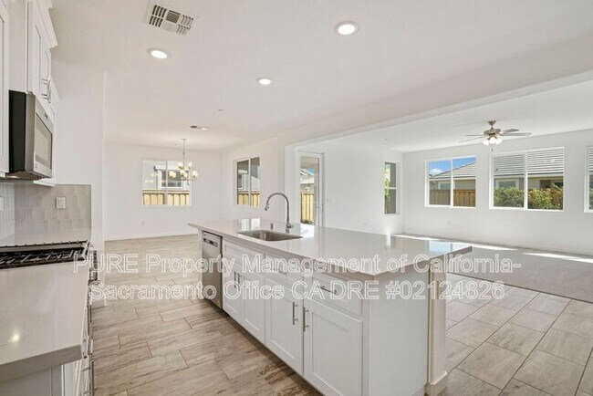 Building Photo - 273 Cask Dr