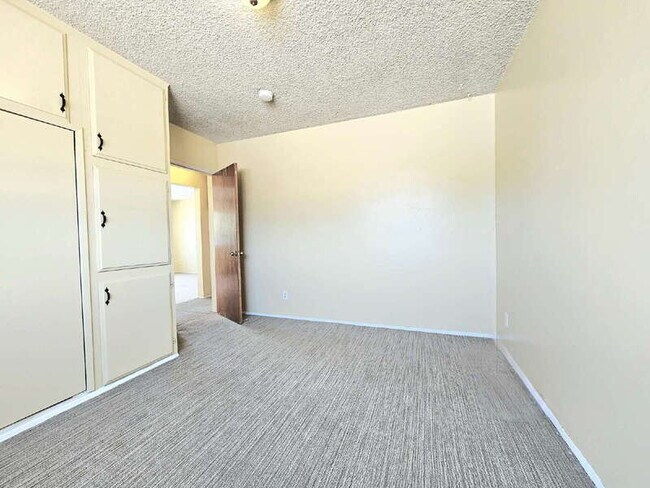 Building Photo - 8868 Wall St