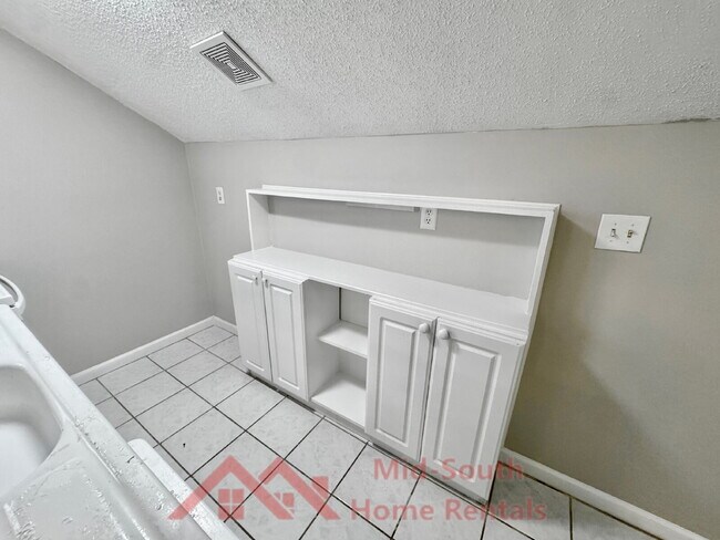 Building Photo - 3569 Douglass Ave