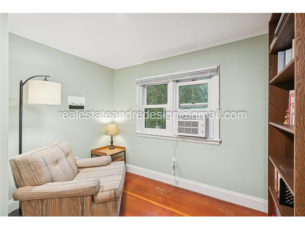 Building Photo - 111 Spruce St
