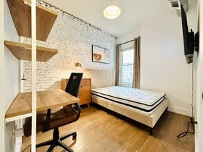 Building Photo - Furnished room/NOT APARTMENT